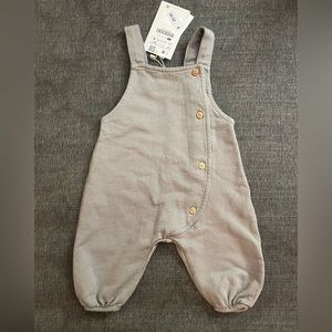 Zara baby overalls size 1-3 months. New with tags!
